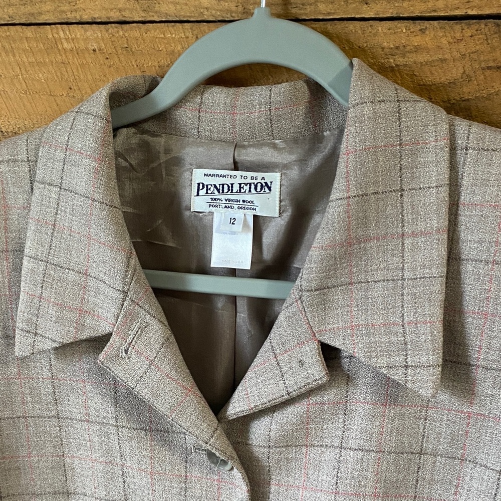 Pendleton Women's Blazer - Beige Checkered - image 8